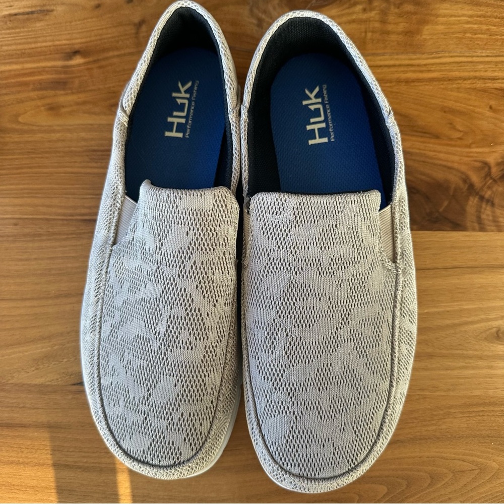 Huks Brewster Shoes NWOT